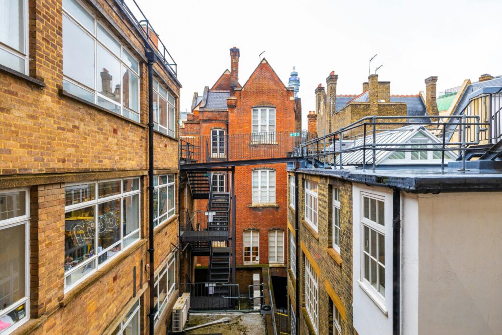 east castle street entrance